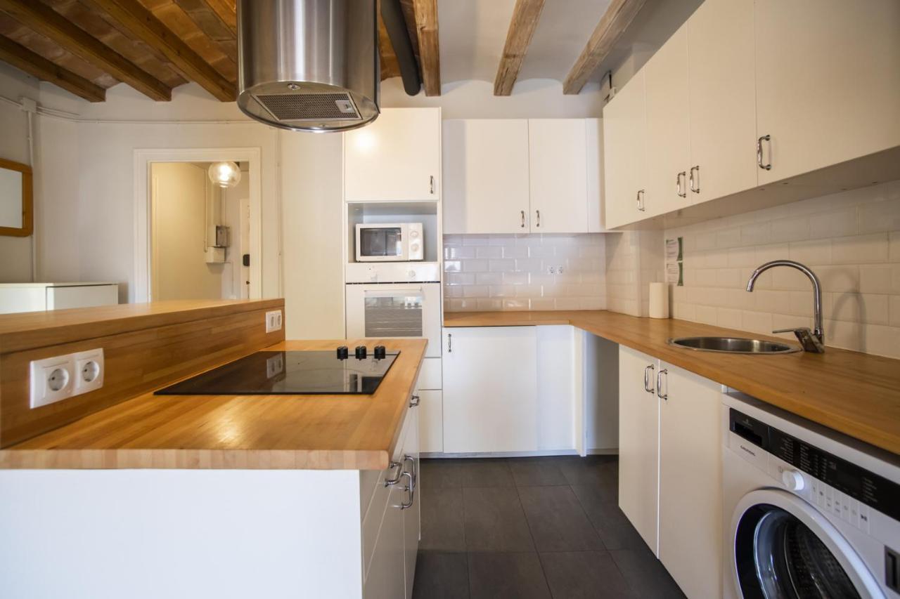 41cob1019- Charming Rustic Apartment