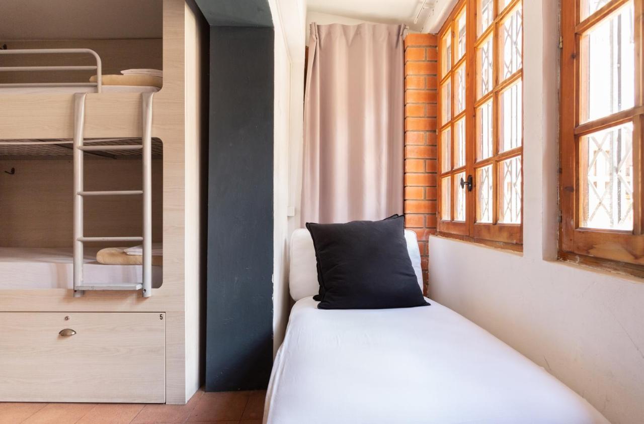 Mambo Tango Hostel *