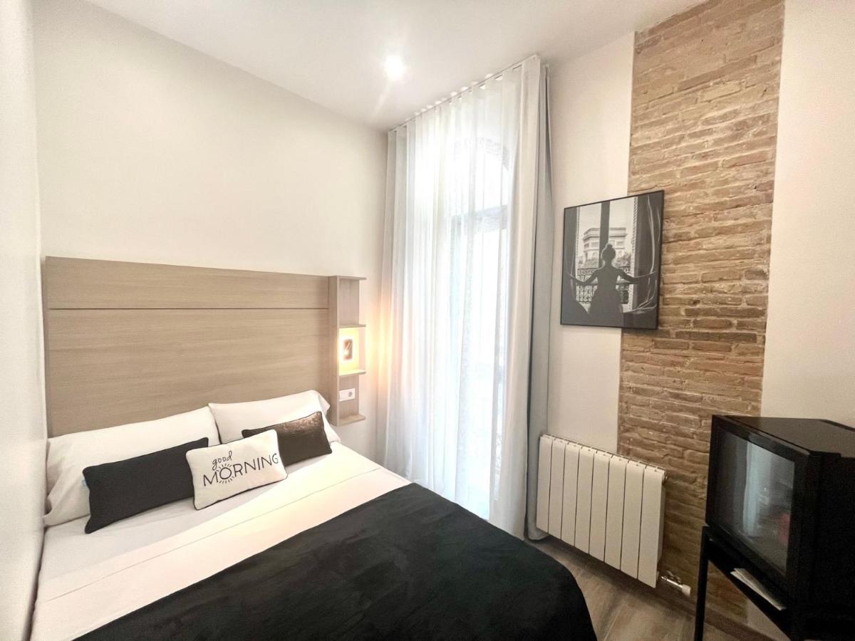 Front Arc Guest house Barcelona