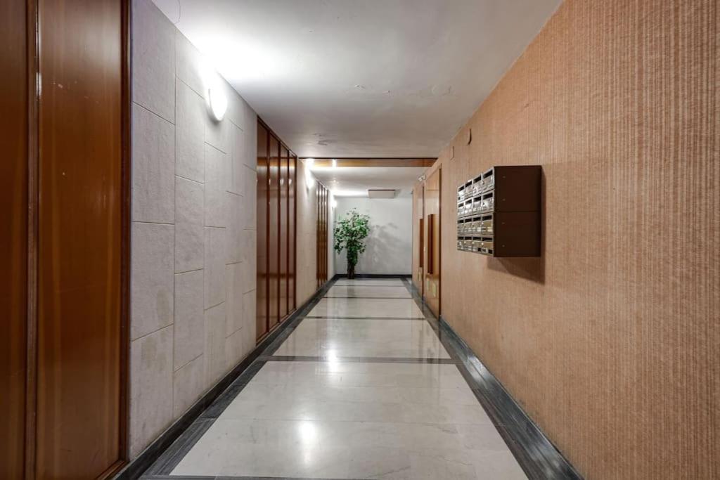 Penthouse With Big Terrace, Quiet Area, 1 Bedroom *