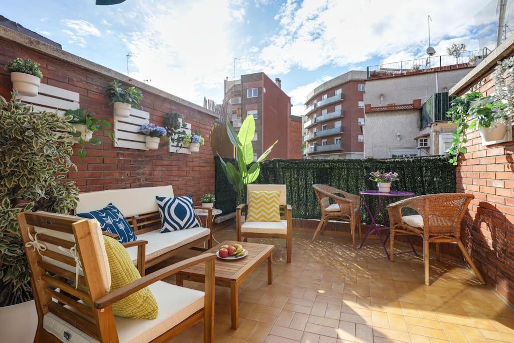 Penthouse With Big Terrace, Quiet Area, 1 Bedroom Appartement Barcelone