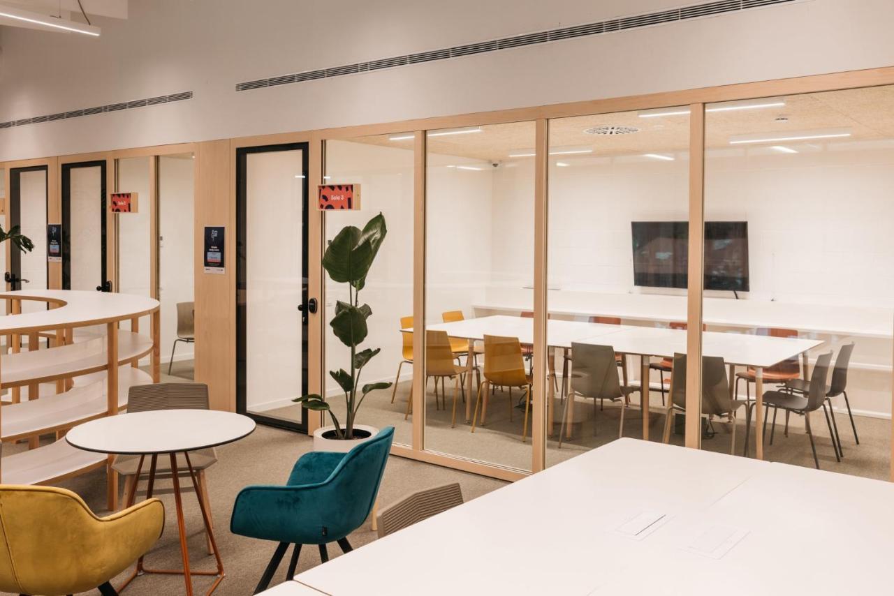 Apartment Pallars Student Accommodation: Spacious For Students Barcelona