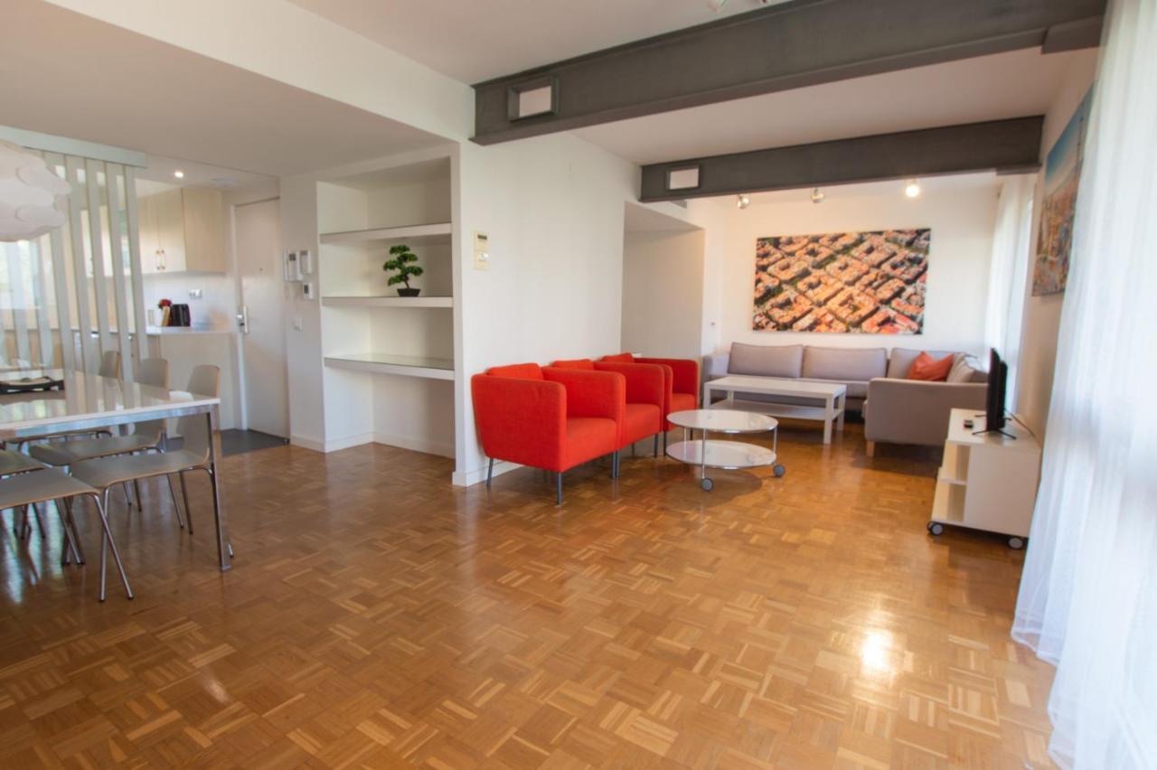 Happy People Maragall Appartement *