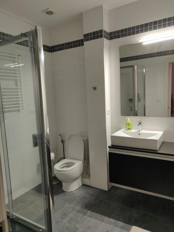 Big Bright Spacious Center Appartement