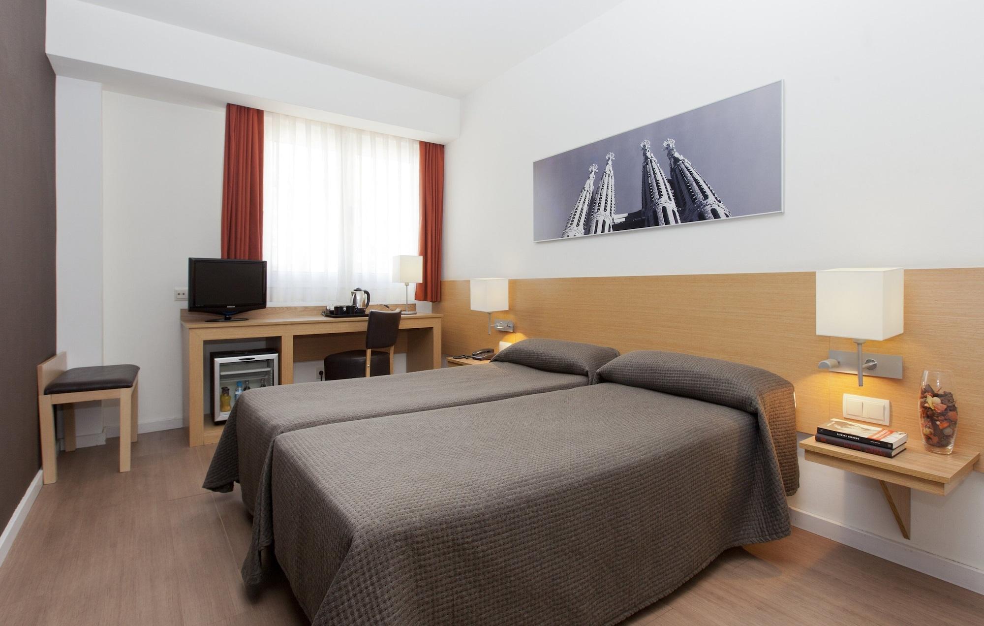 Sagrada Familia Hotel 3*