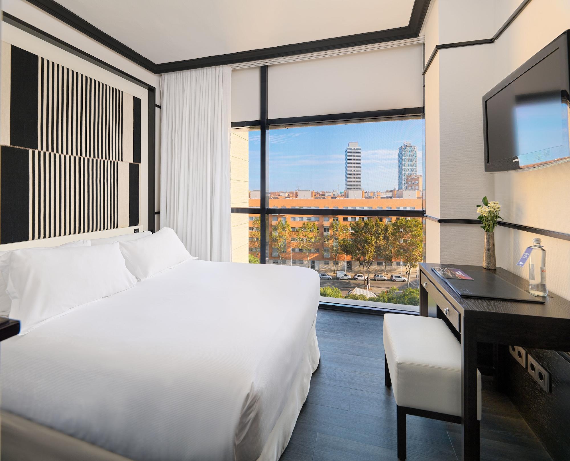 H10 Marina Hotel 4*