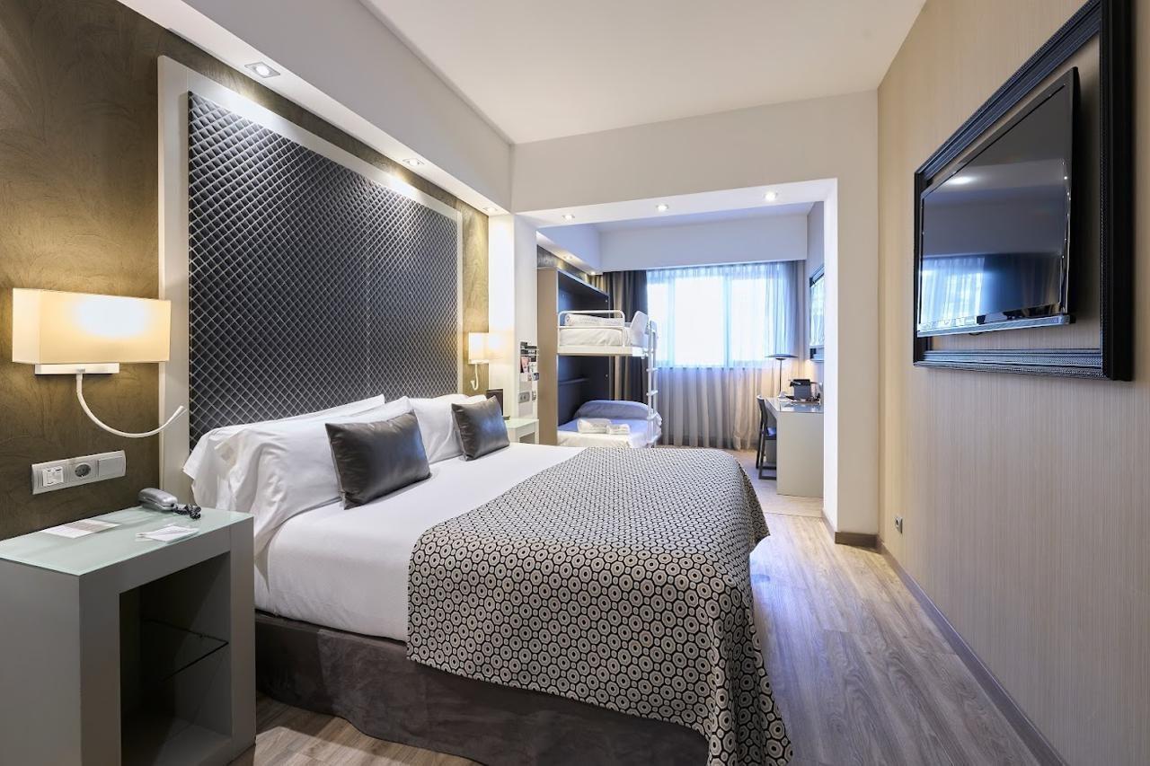 Hotel Catalonia Square 4* Sup 4*