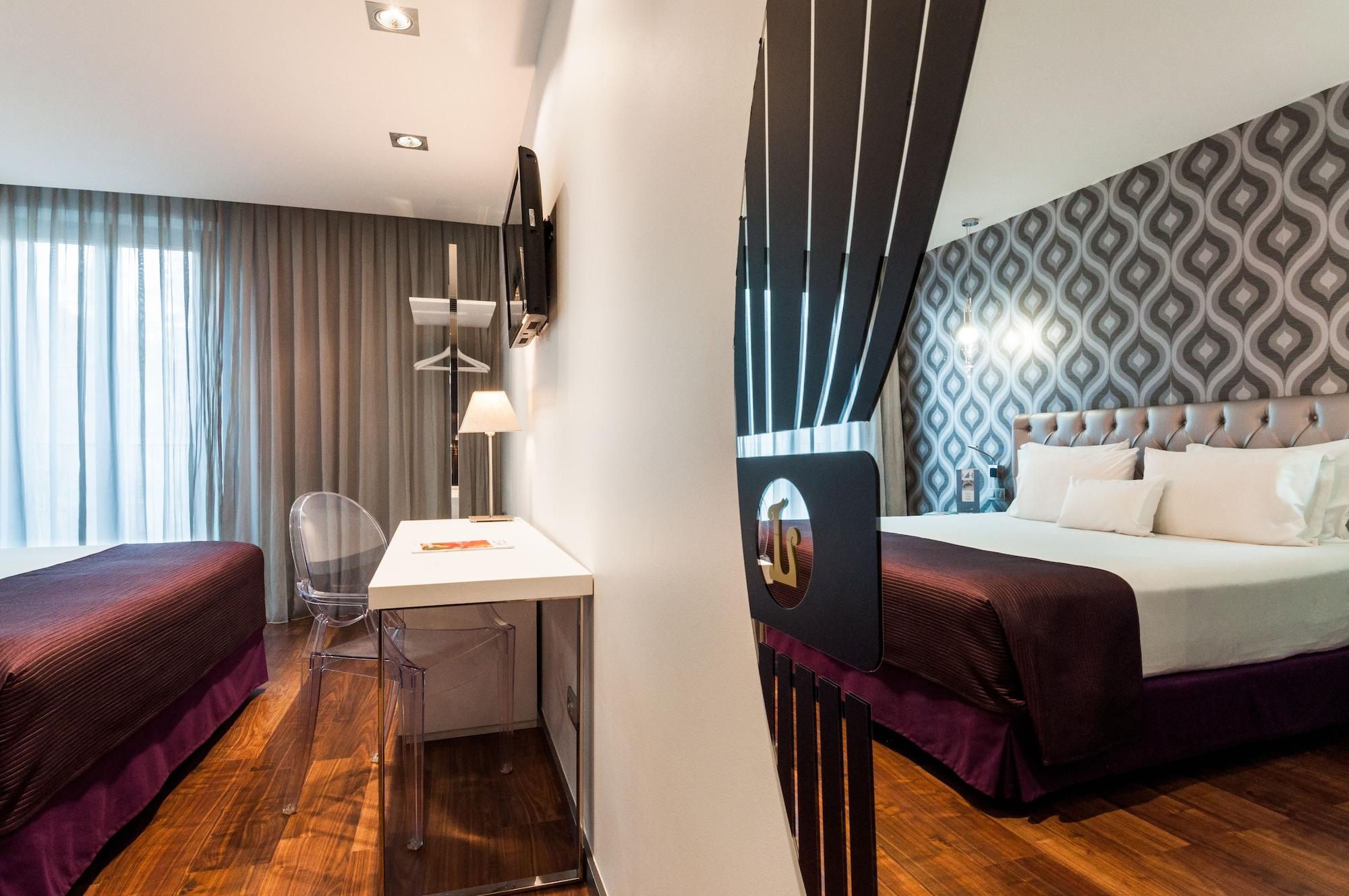Hotel Ikonik Ramblas 4*