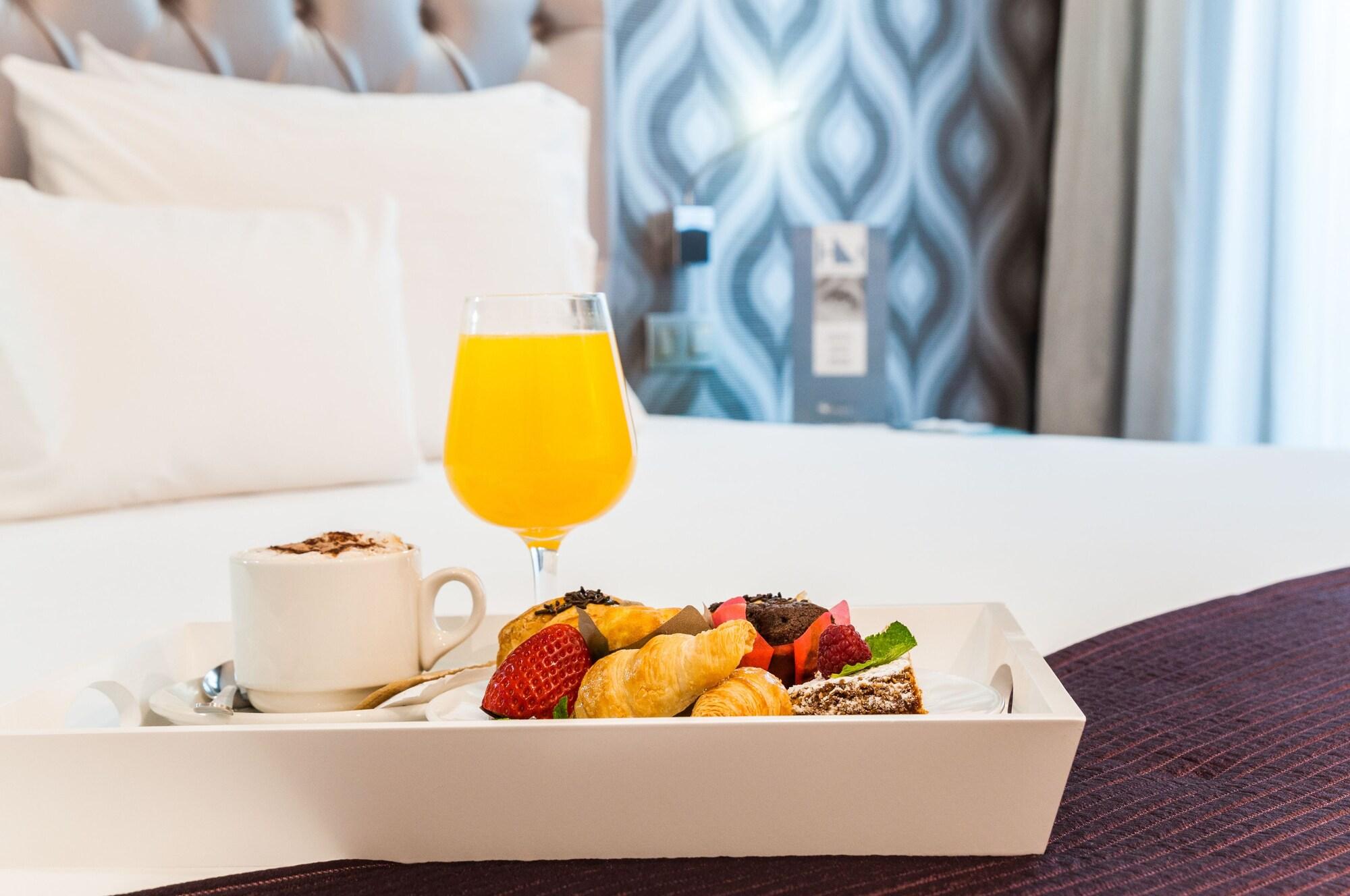Ikonik Ramblas Hotel
