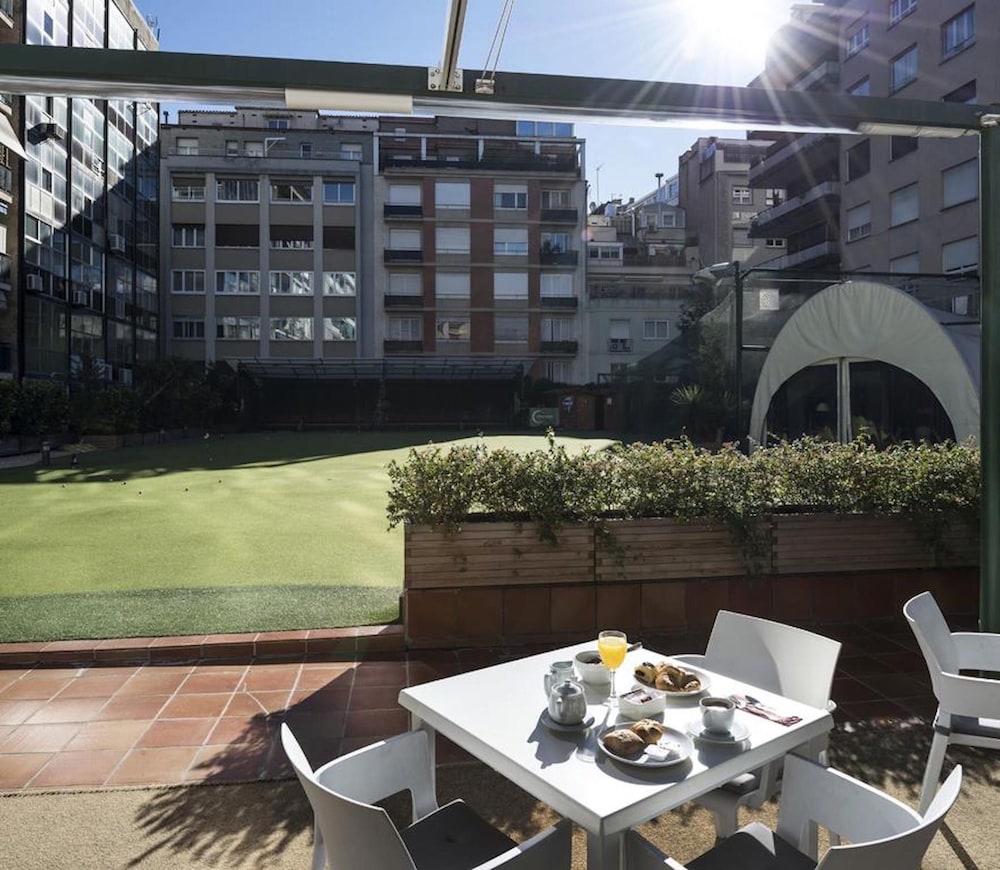 Hotel The Moods Oasis 3*