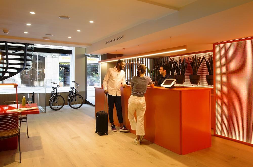 Chic&basic Reding Barcelone