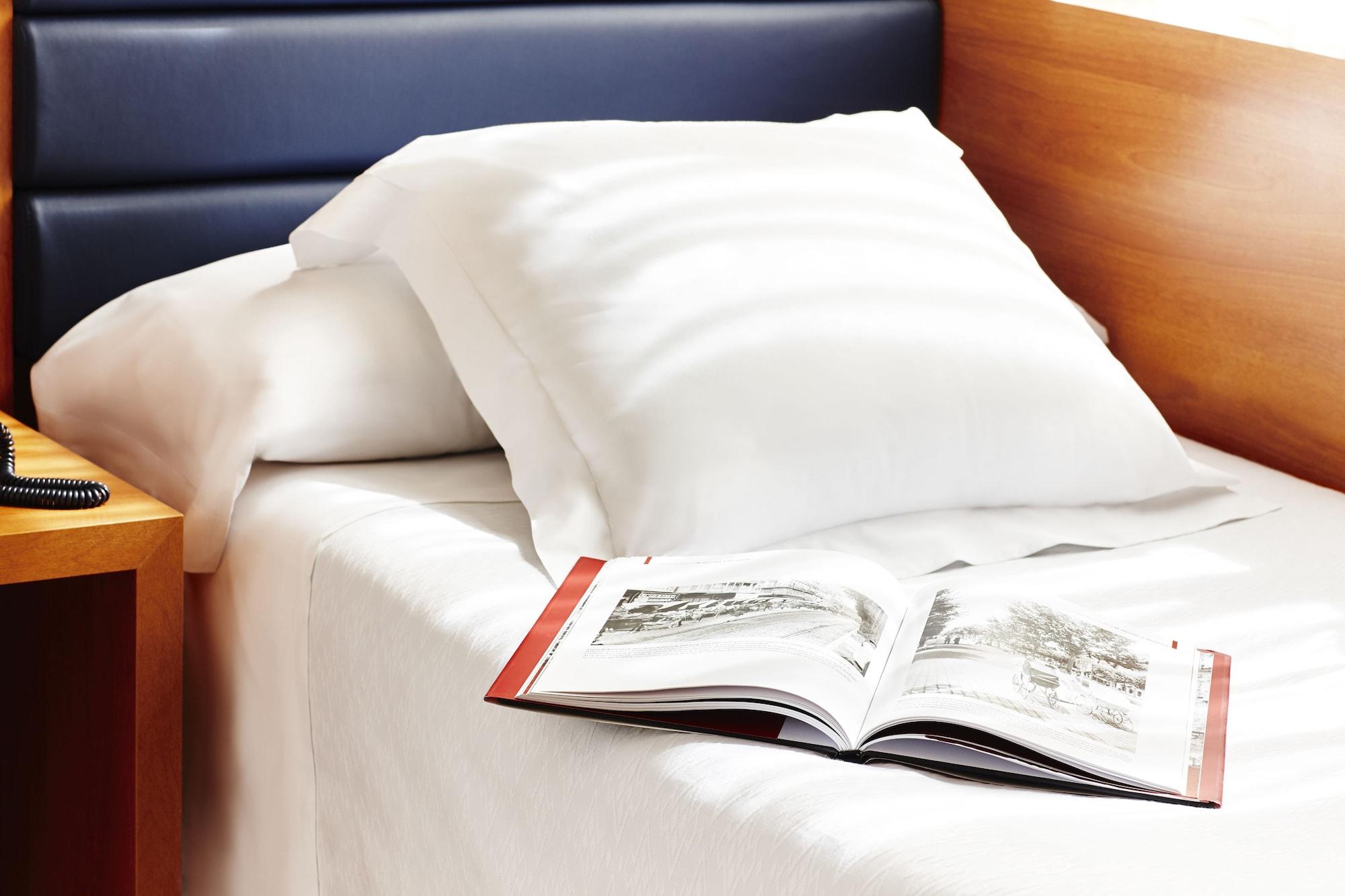 Hotel Century