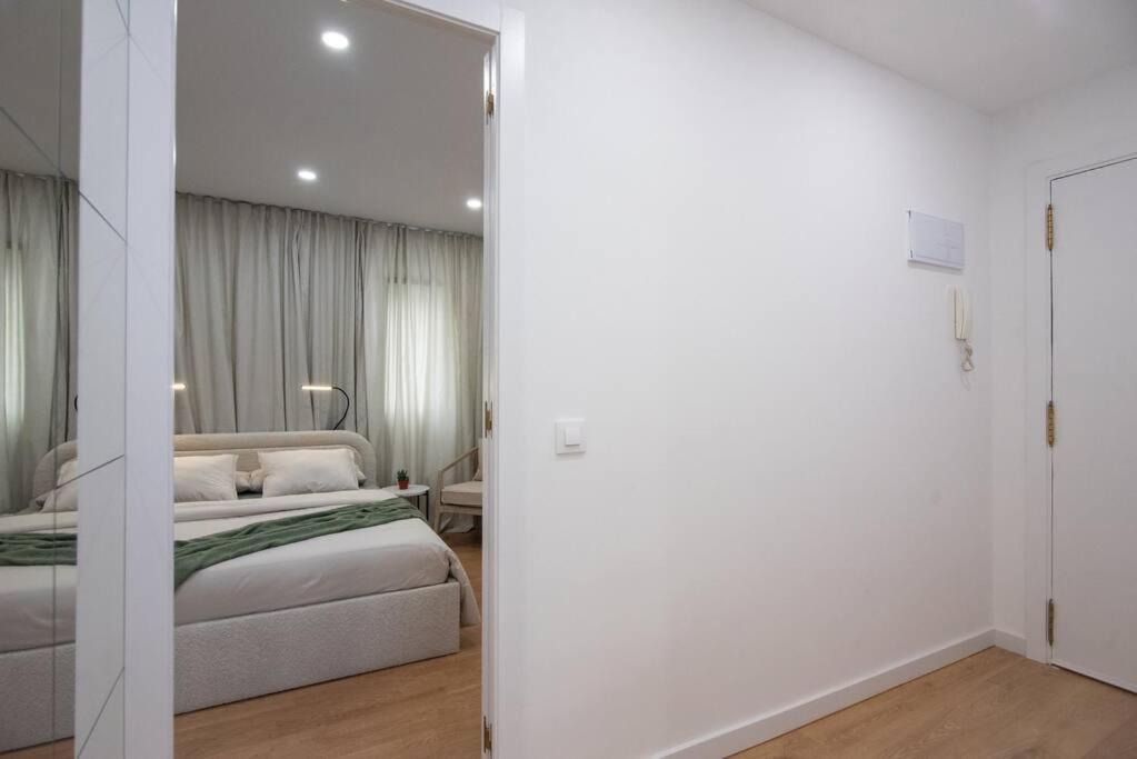 +25y Only, Family Flat Near The Appartement Barcelone