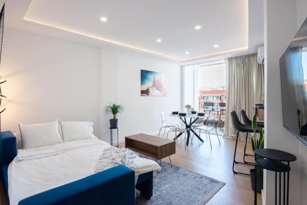 +25y Only, Family Flat Near The Appartement Barcelone