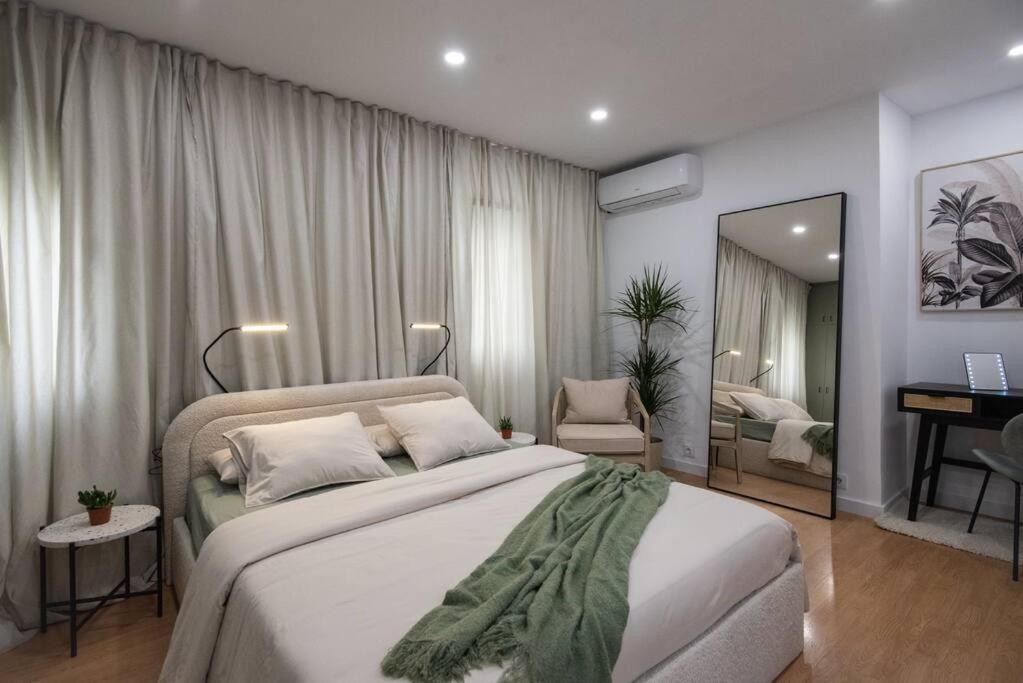 +25y Only, Family Flat Near The Barcelone