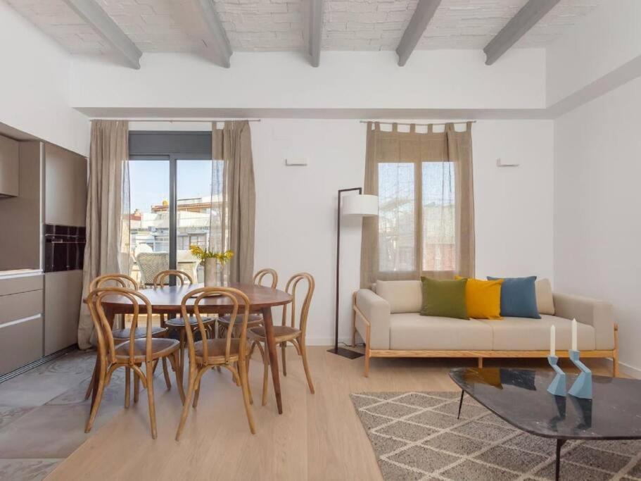 Delightfull With Terraze 3beds Barcelona