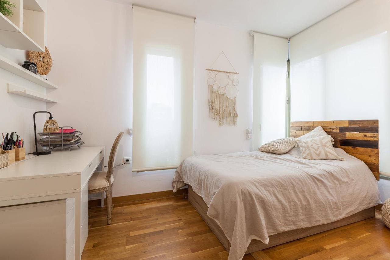 Via Augusta Apartment *