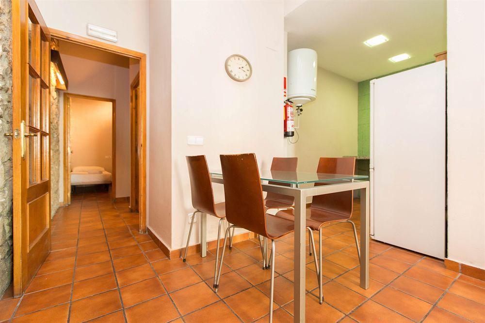 Apartment Ainb Las Ramblas-guardia Barcelona