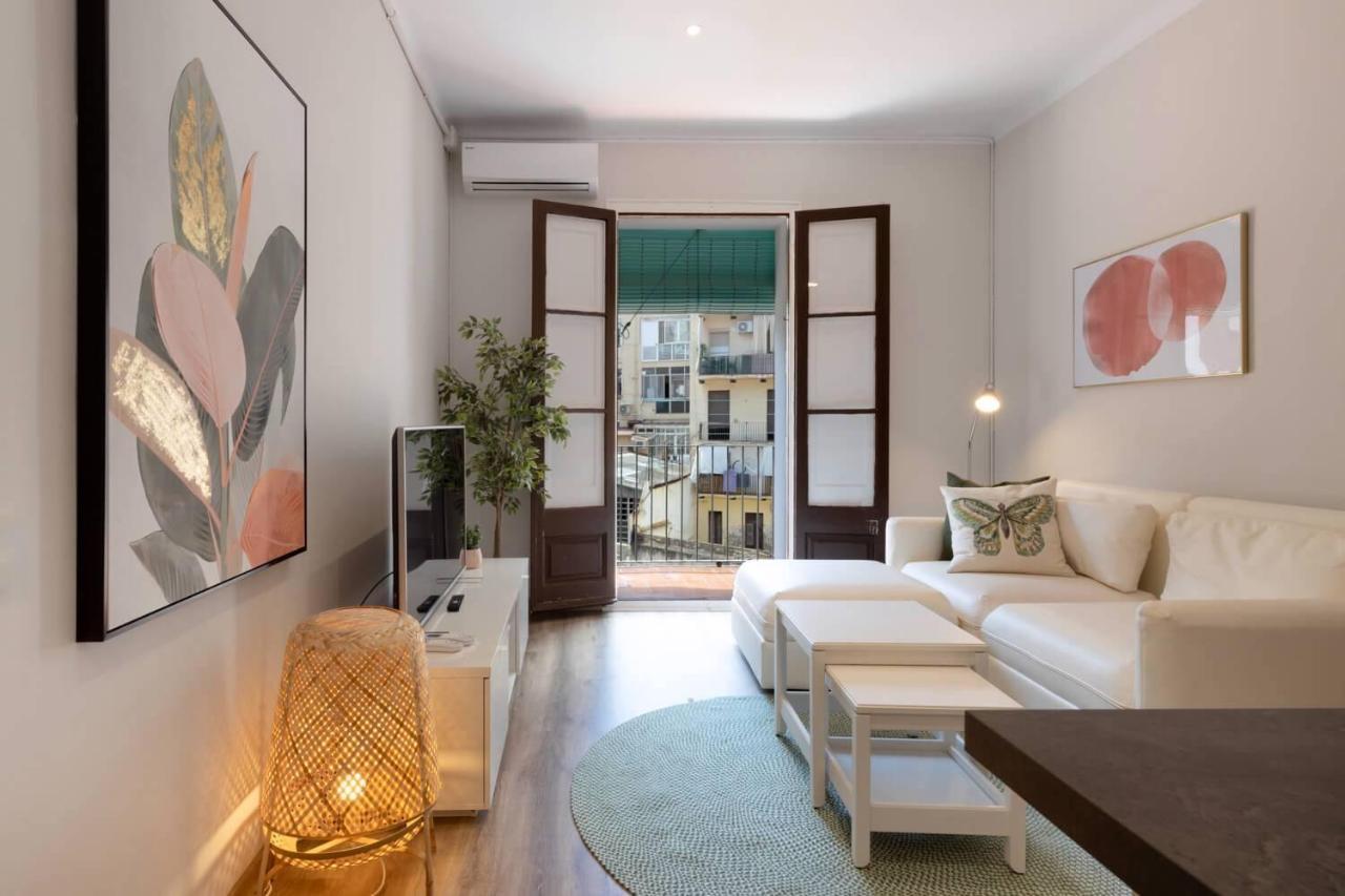 22par1006 Newly Refurbished 2bed In Paral