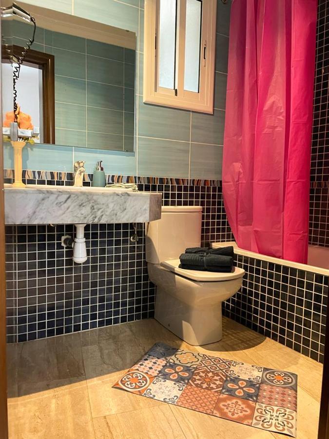 By La Rambla Rooms Hostel Barcelona