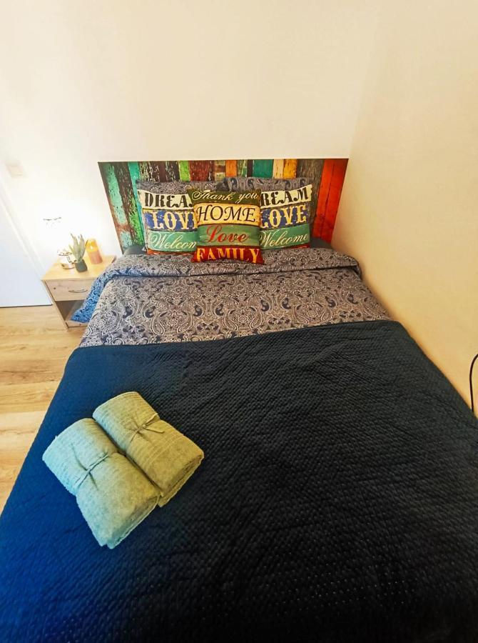By Port Vell Rooms Barcelona