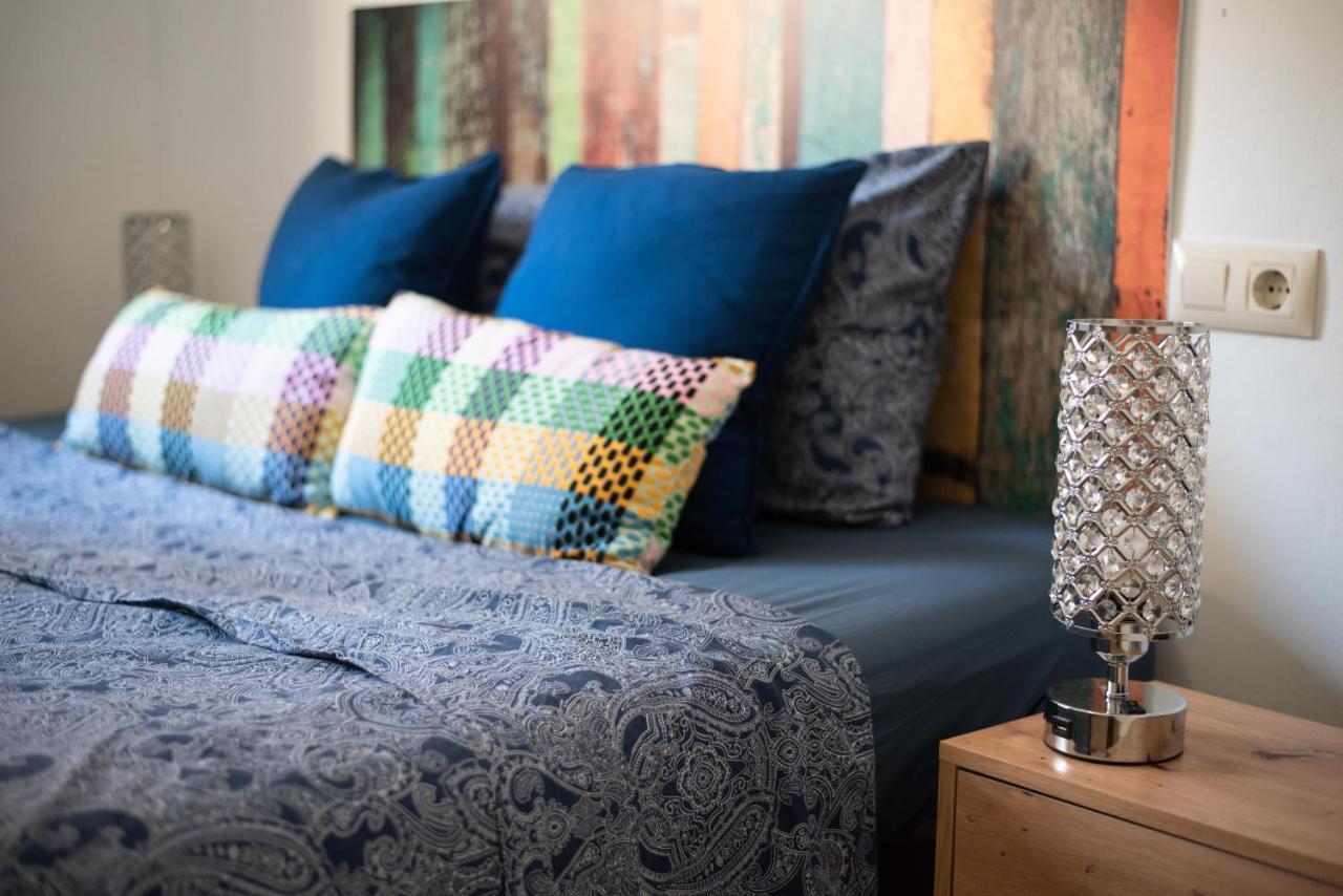 By Port Vell Rooms * Barcelona