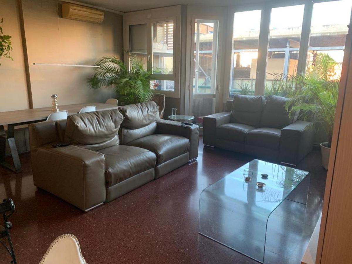 Apartment Aparteasy - Bright, Large And In Bcn *