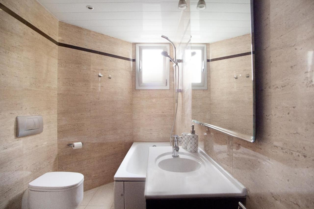 Aparteasy - Bright, Large And In Bcn *