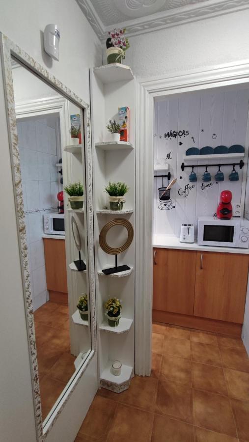 Acogedor Alojamiento En Trinitat Vella Appartement Barcelona
