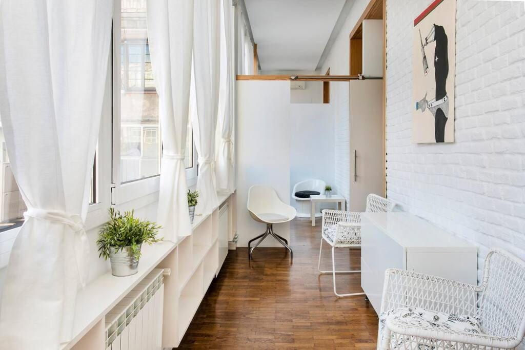Canela Homes Art Appartement Barcelona