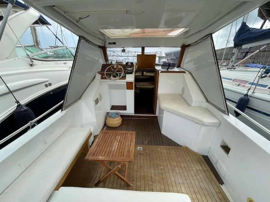 Barco Acogedor - Cosy Boat - Bateau-hôtel Barcelone