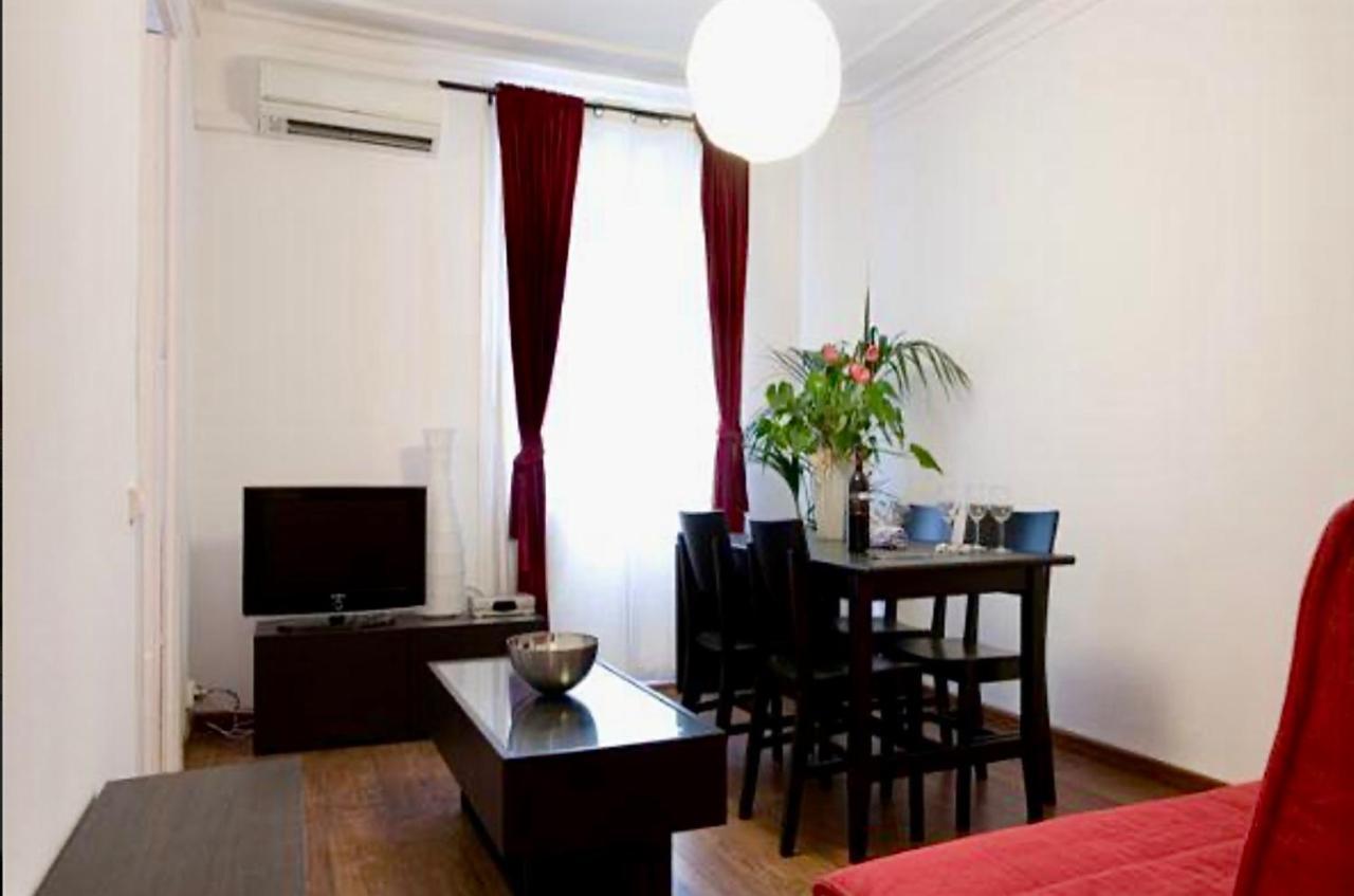 Apartment 5-bed In The Heart Of The *