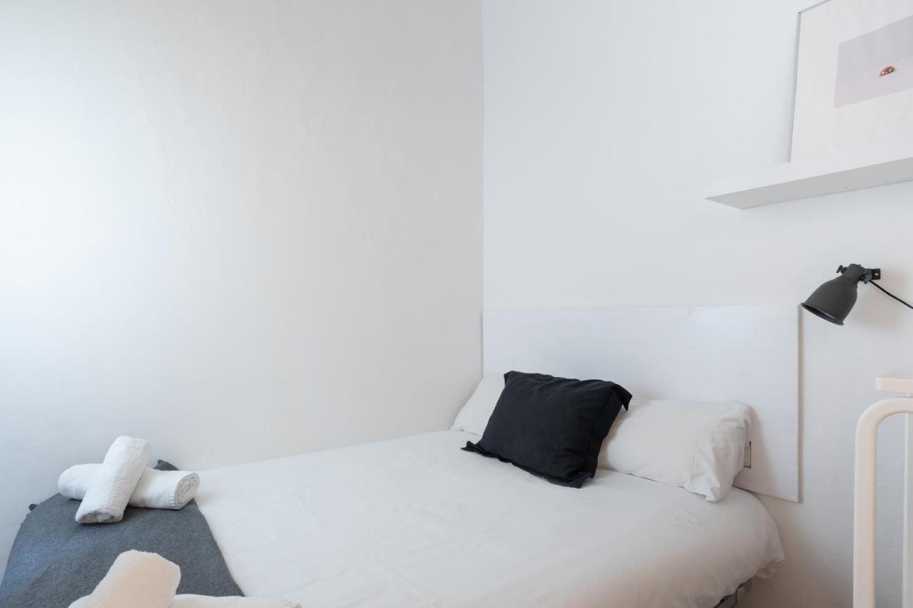 Apartment Housalia Lepant 3 Bedroom 300 Meters De Sagrada Familia Barcelona