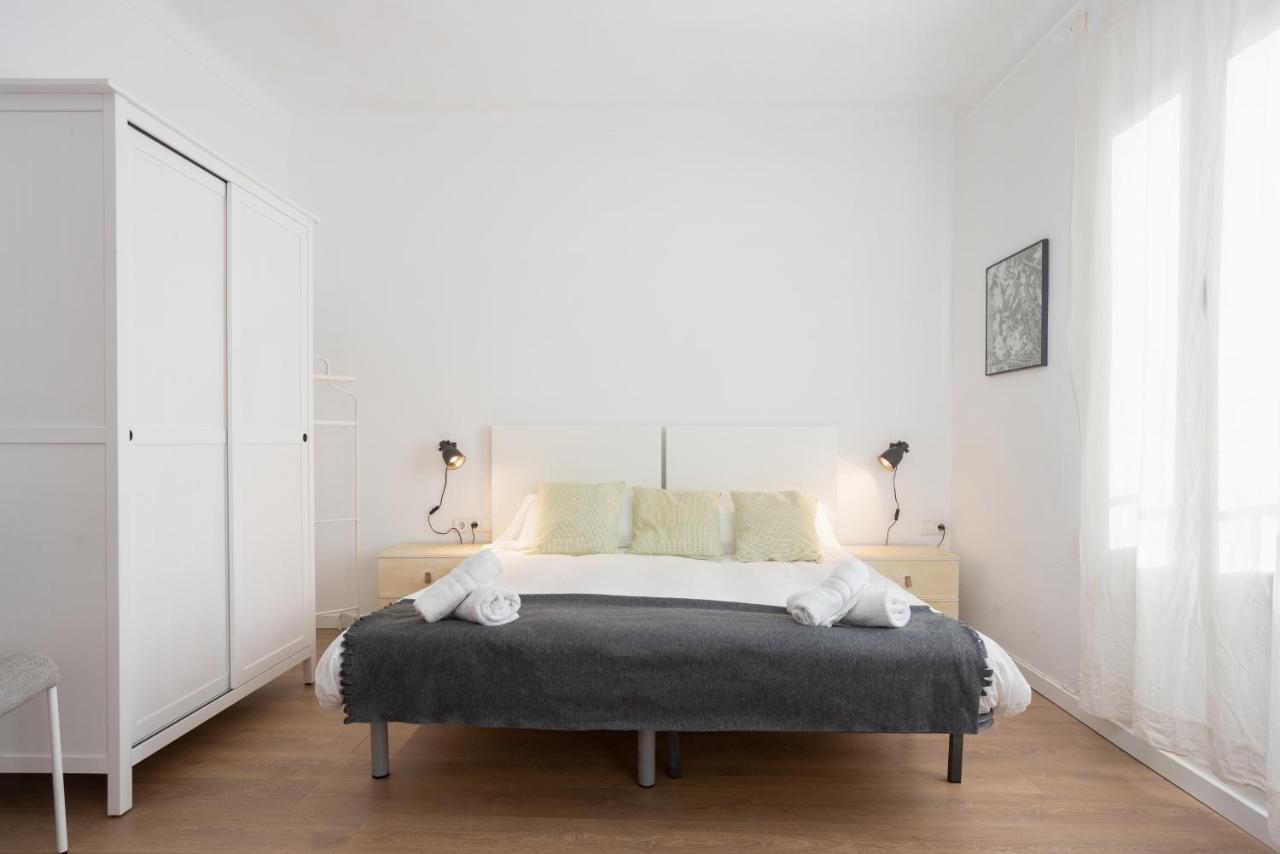 Housalia Lepant 3 Bedroom 300 Meters De Sagrada Familia Apartment *