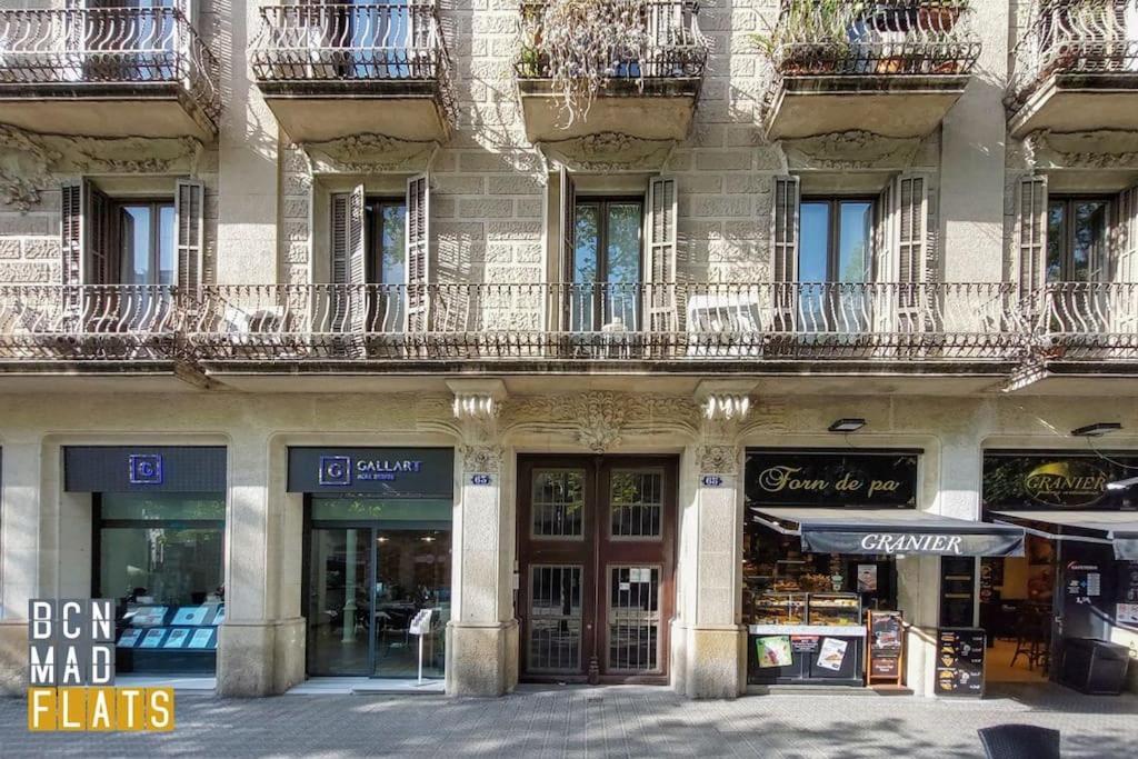 - Eixample Entresuelo Apartment Barcelona