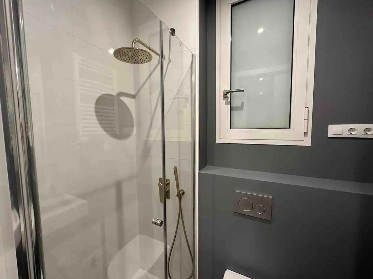 Centro, En Diagonal Junto A Sagrada Familia Apartamento *