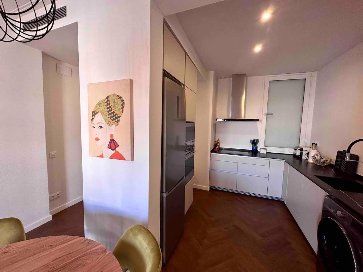 Apartamento Centro, En Diagonal Junto A Sagrada Familia Barcelona