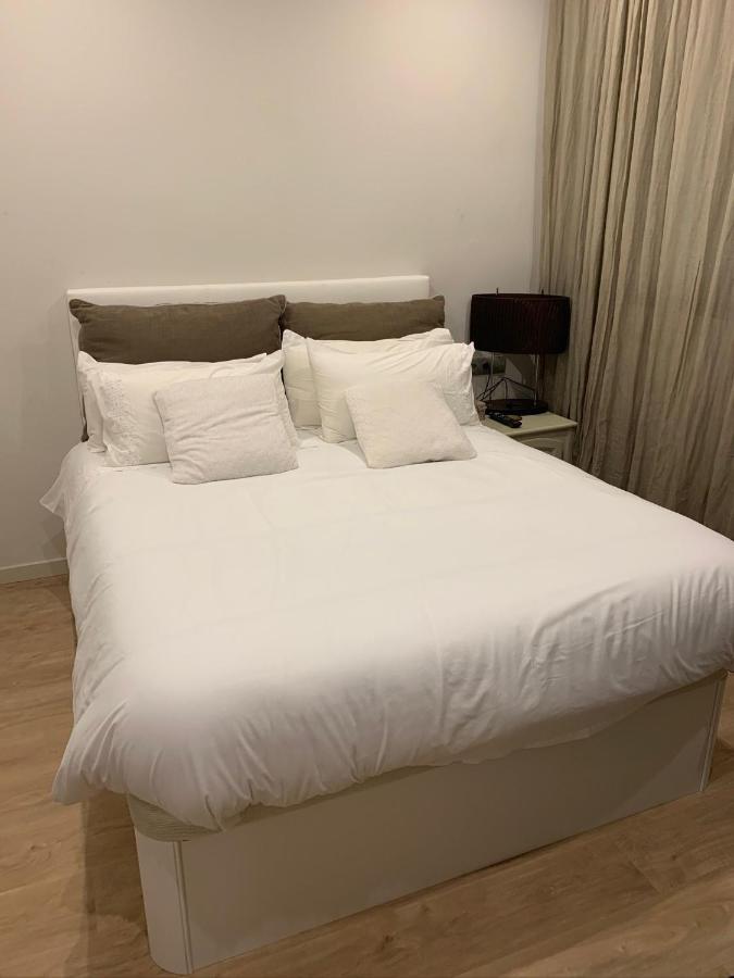 Doble Con Bano Privado En * Barcelona