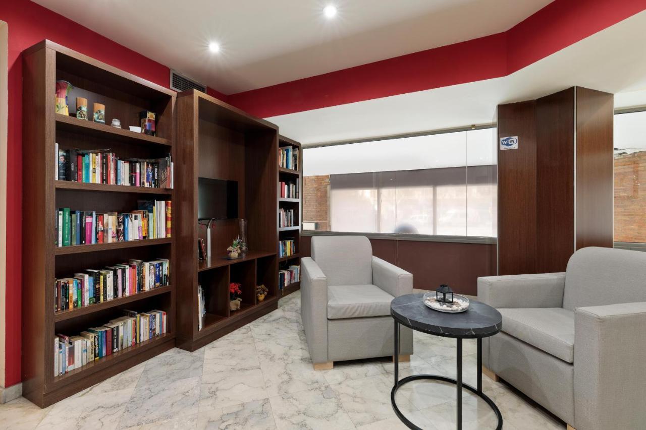 Hotel Aranea 3*