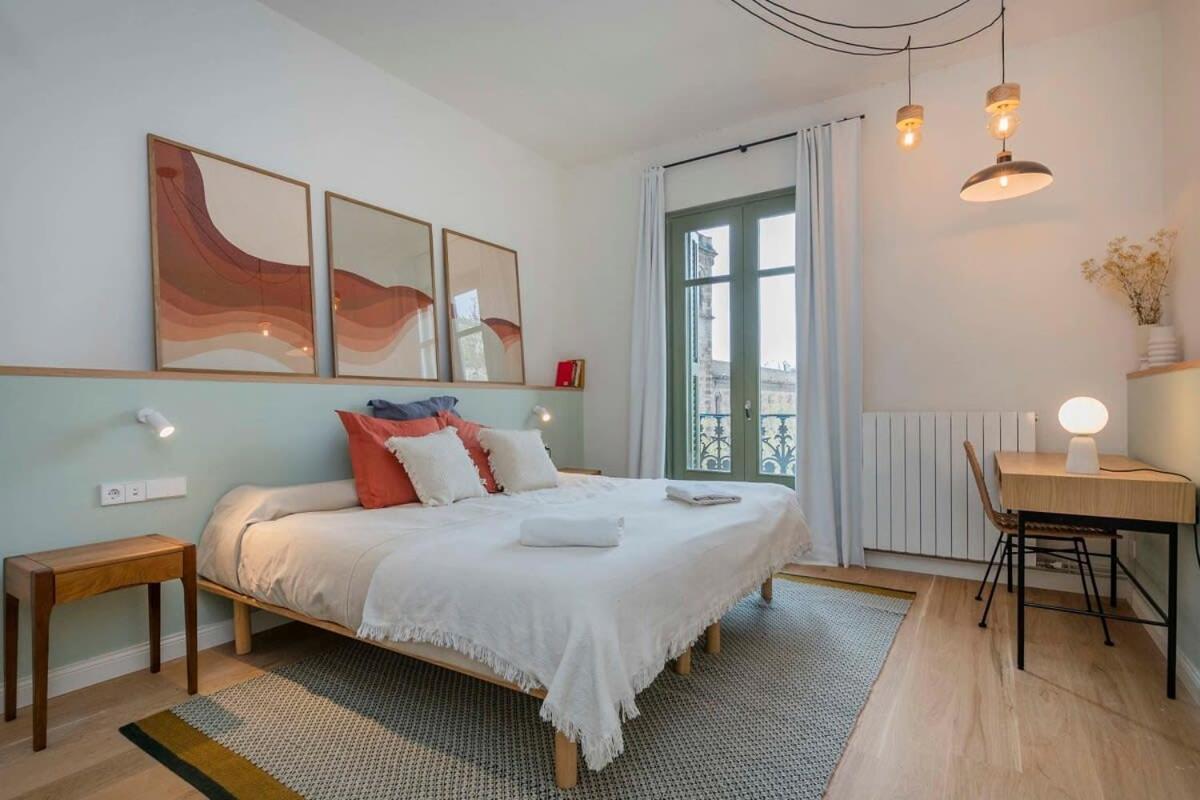 Amazing 5 Bd 5 Bathroom Next To Plaza Catalunya Appartement *