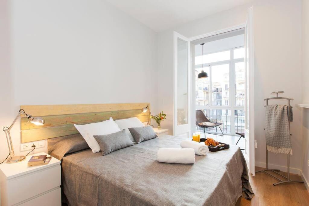 Apartment Beautiful 4bd 4ba In Eixample District *