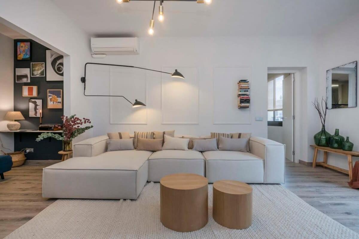 Luxury 4-bedrooms In Rambla De Catalunya Apartment *
