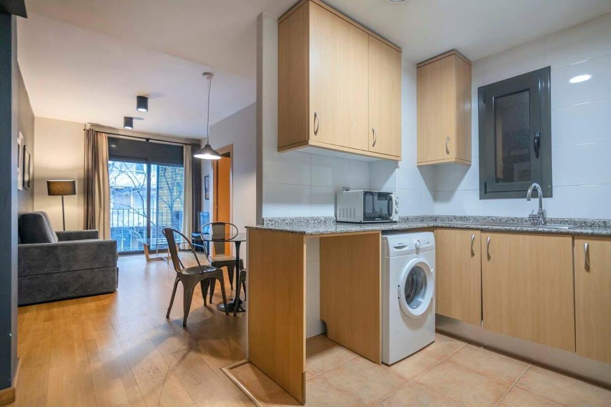 Modern And Bright In Eixample 1-3 Appartement *