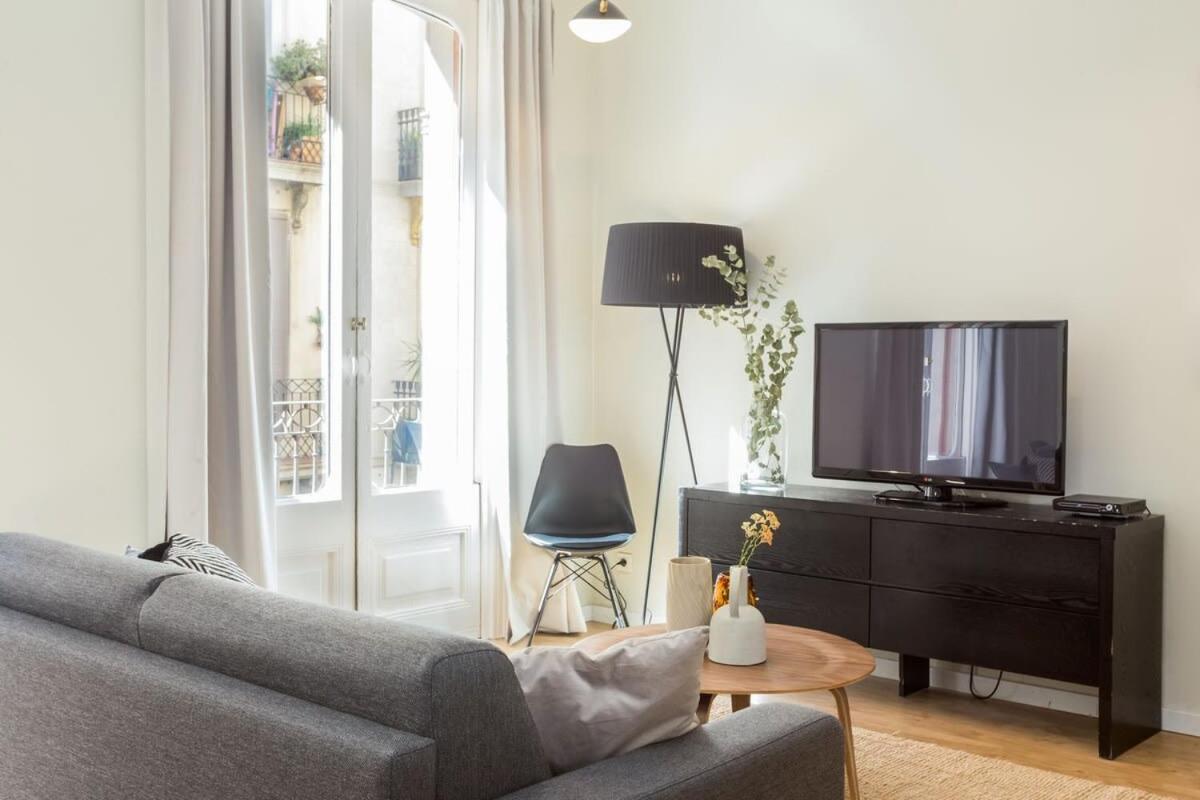 4bedroom With Balcony In Ramblas 1 1 Barcelone