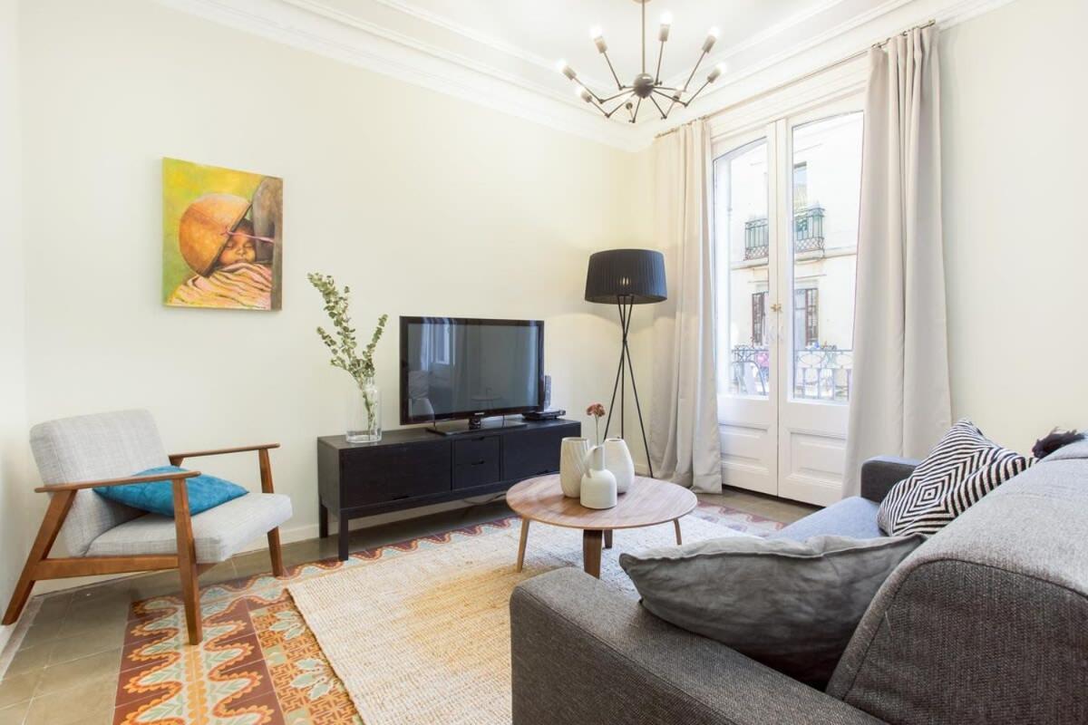 Appartement 4 Bedroom With A Balcony In Ramblas 2 2 *