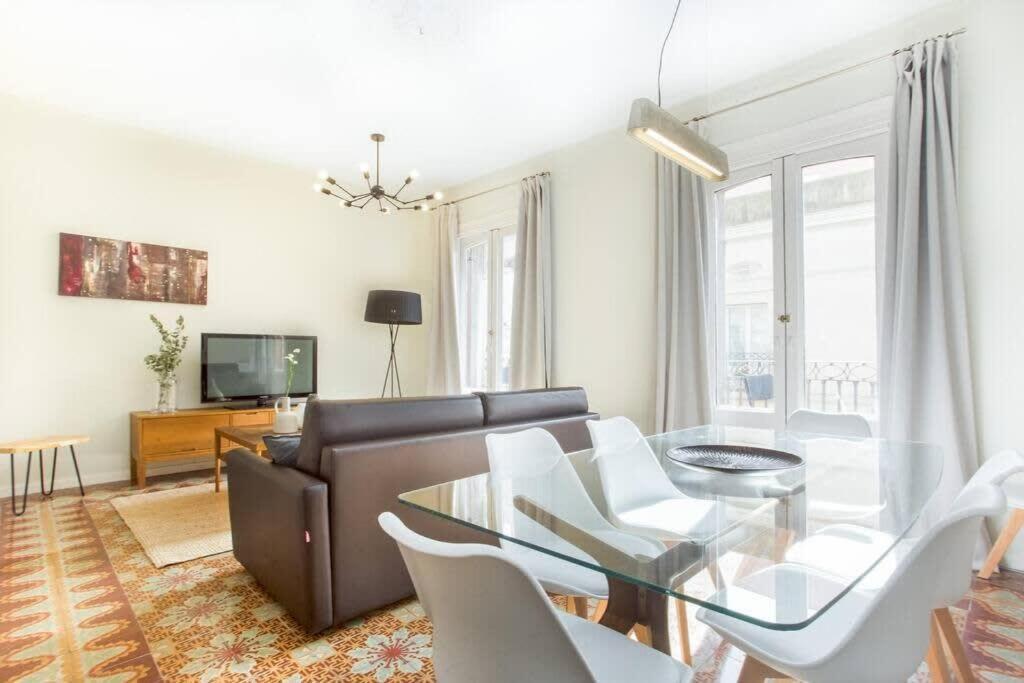 4bedroom With Balcony In Ramblas 3-2 Appartement *
