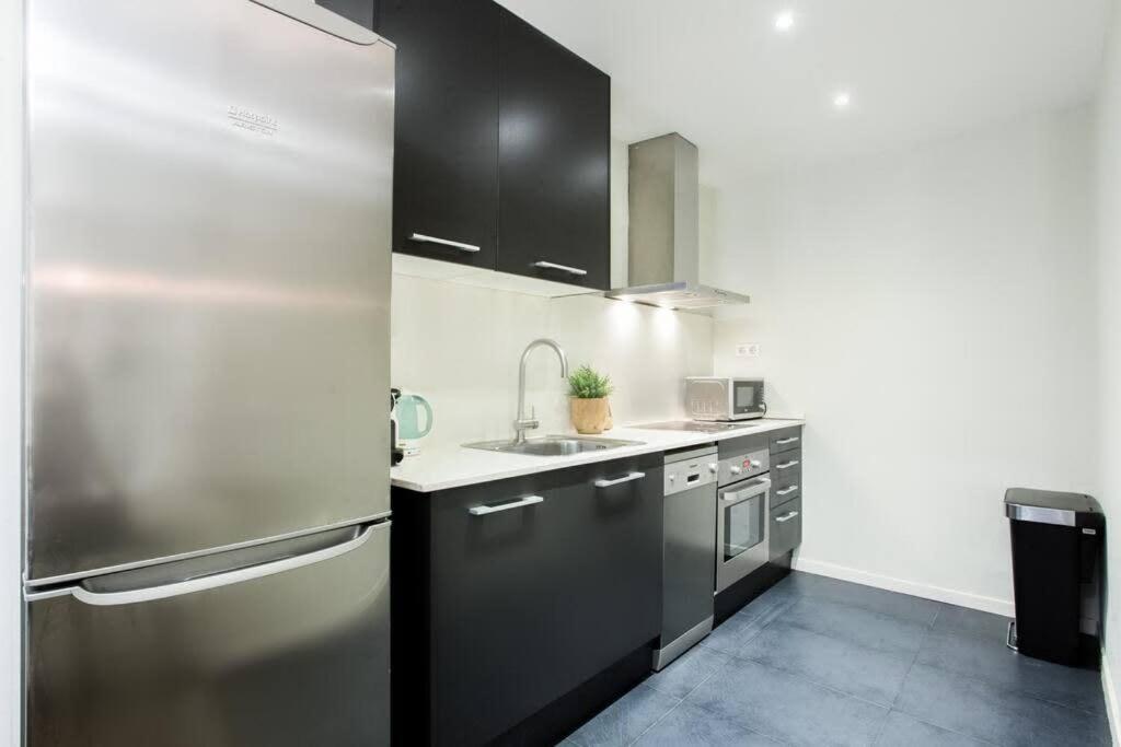 Appartement Bright And Modern 3bedroom In Ramblas 3 1b