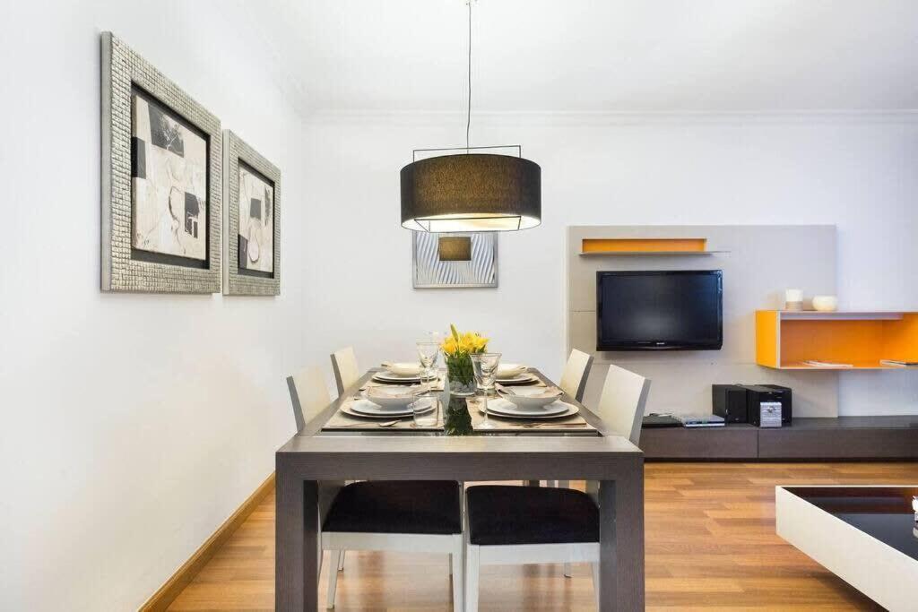 Appartement And Elegant 4 Bedroom By Placa Catalunya Barcelone