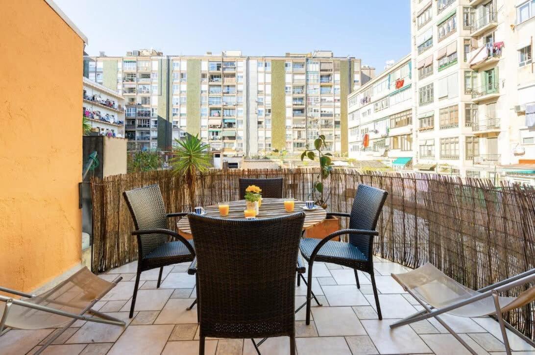 Historic With Private Terrace In Example Apartment *