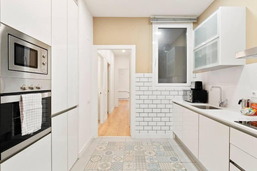 Arc De Triomf Luxury Modern 2-bedroom 2-bathroom Appartement